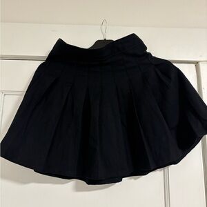 Hollister Black Pleated Skirt